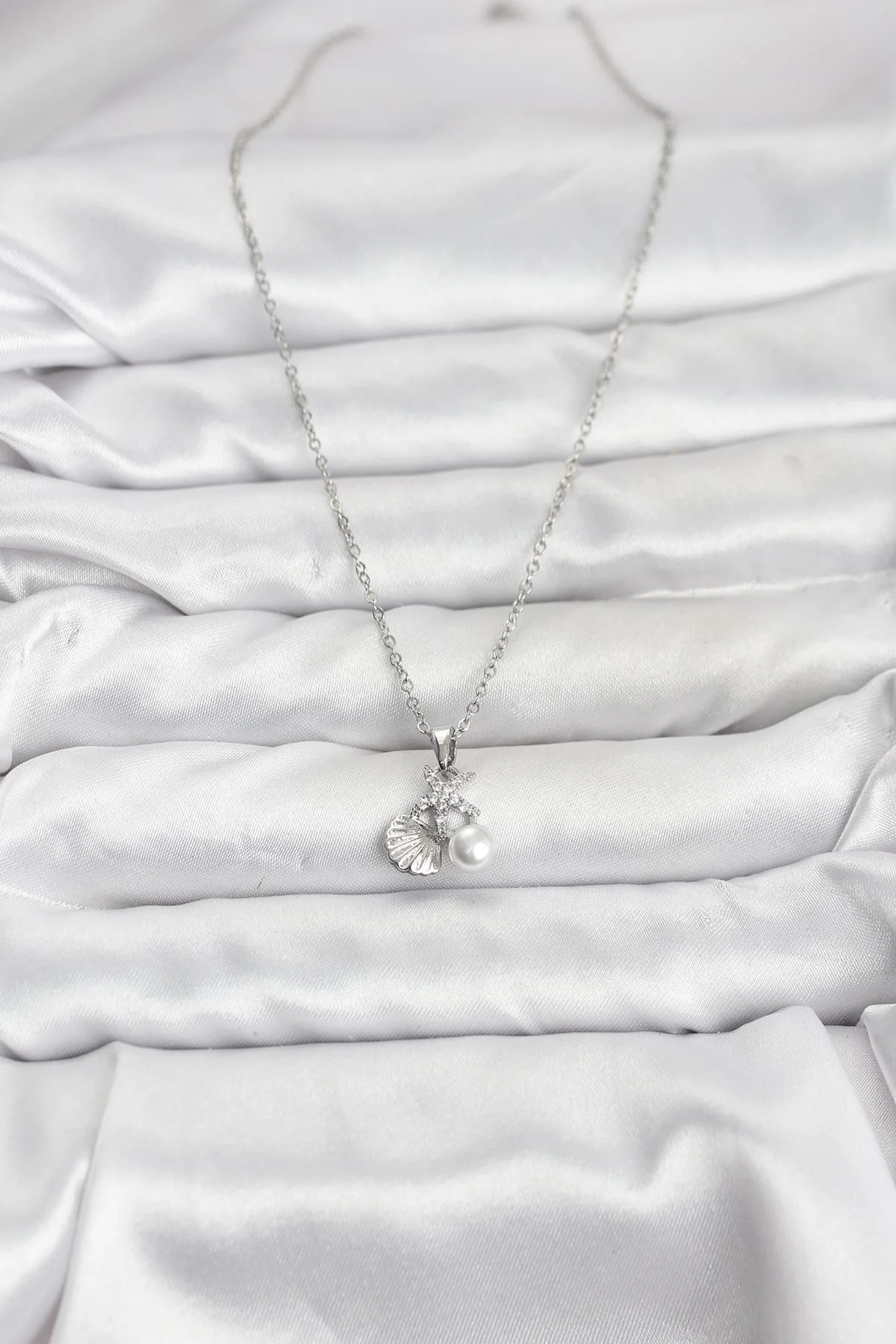 316L Çelik Zincir Gümüş Renk Deniz Kabuğu ve Deniz Yıldızı Model Zirkon Taşlı Kadın Kolye