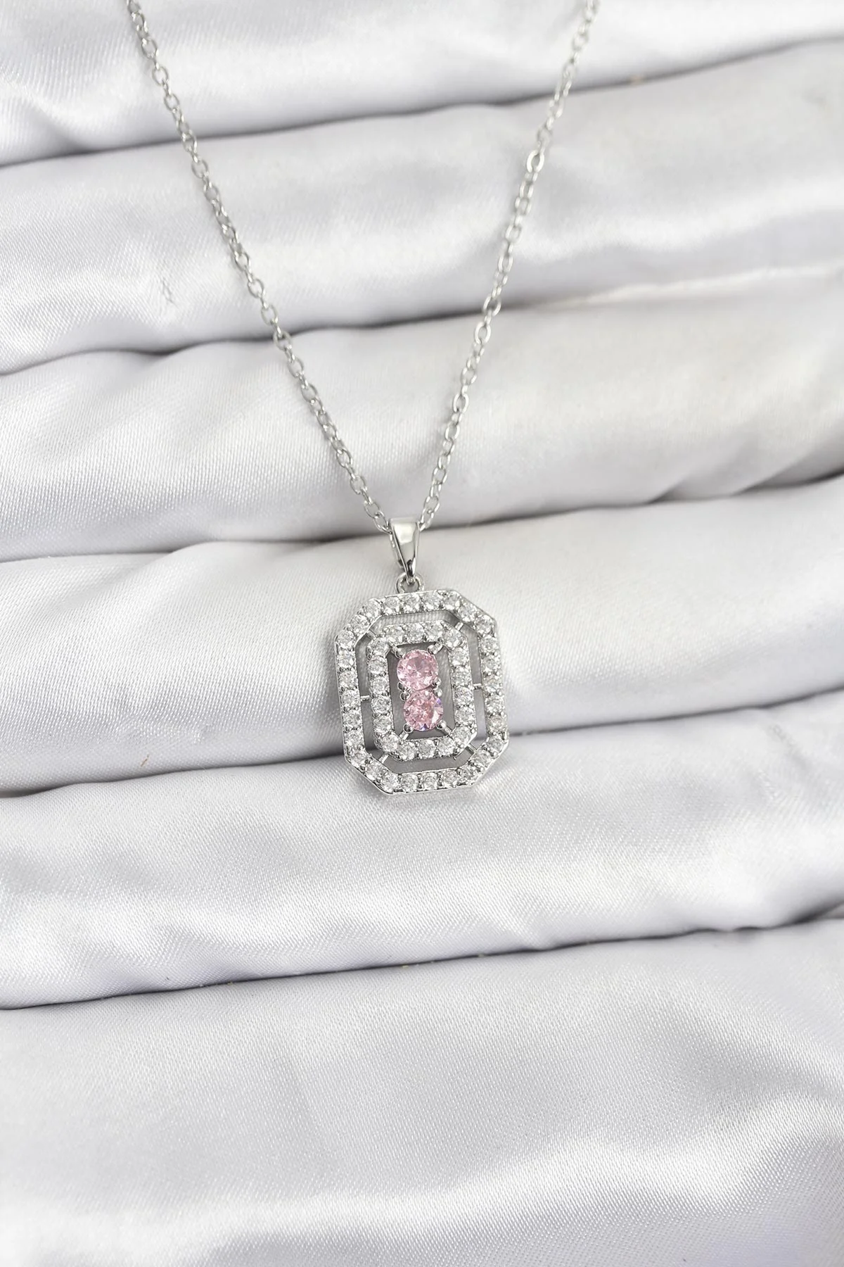 316L Çelik Zincir Gümüş Renk Plaka Model Zirkon Taşlı Kadın Kolye