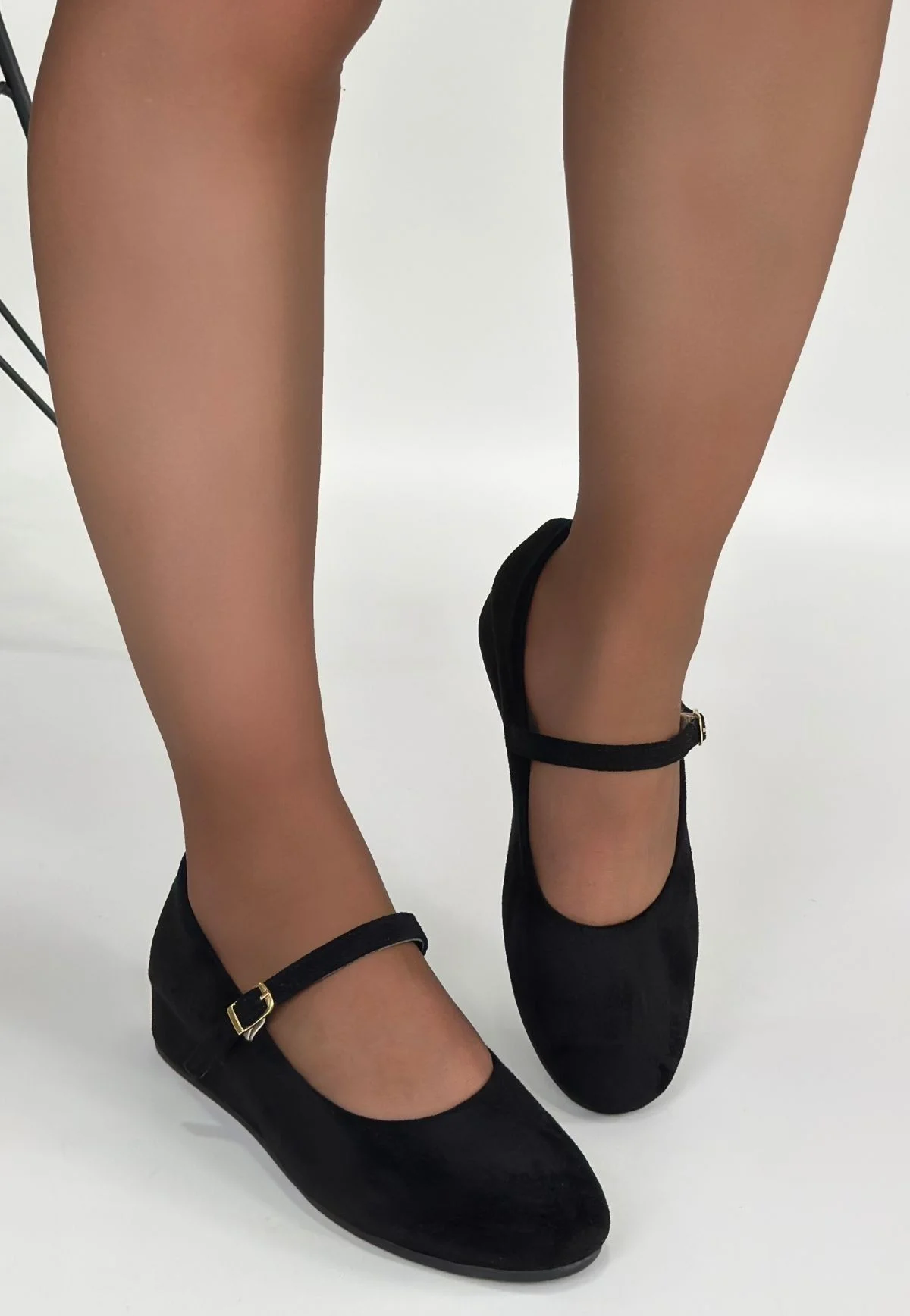 Lossa Siyah Süet Kemerli Babet Ayakkabı