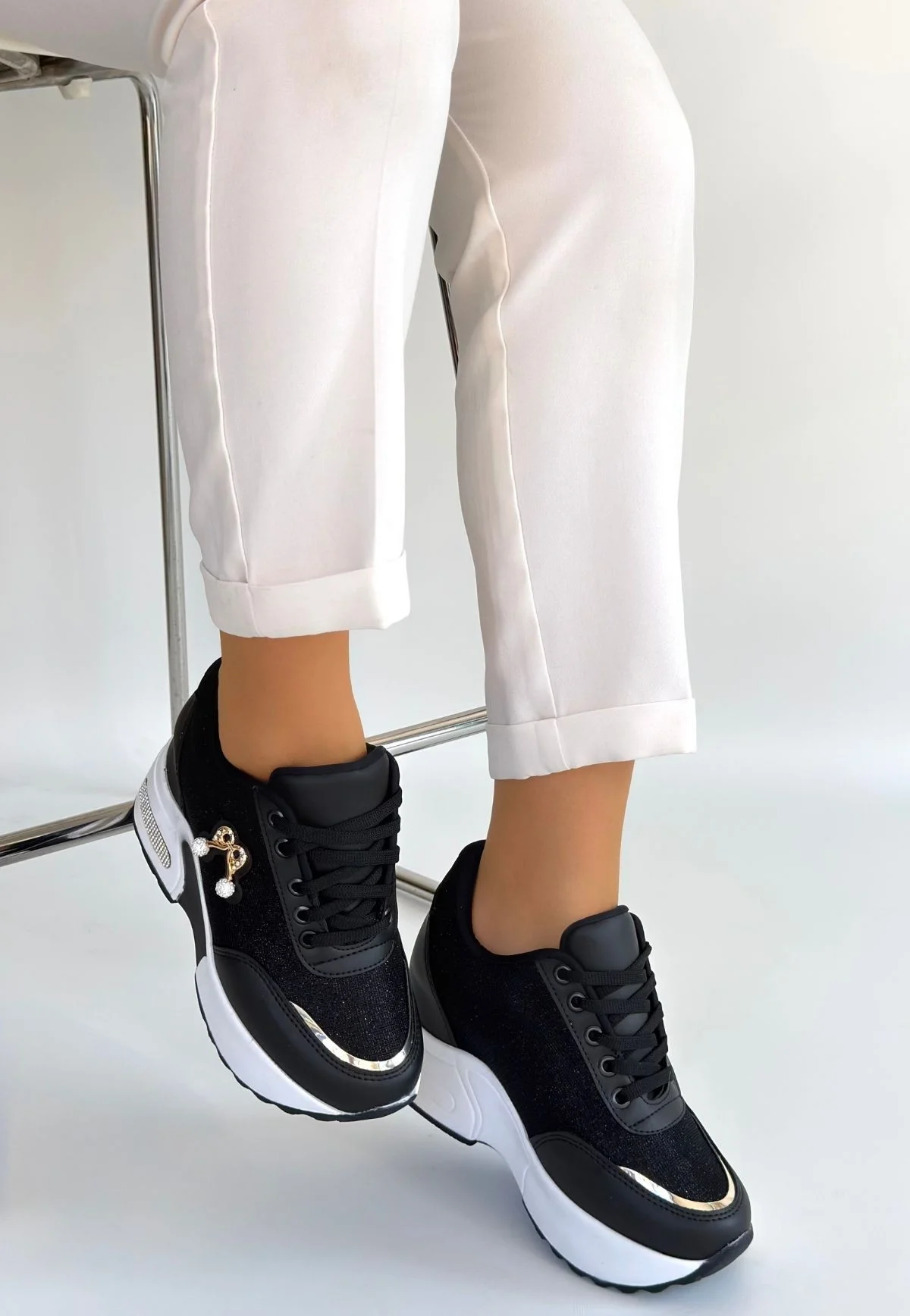 Wody Siyah Cilt Simli Bağcıklı Spor Ayakkabı