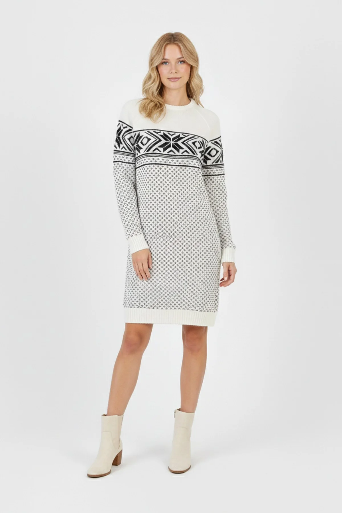 Kadın Beyaz Kar Tanesi Desenli Bisiklet Yaka Raglan Kol Jakarlı Triko Mini Kazak Tunik