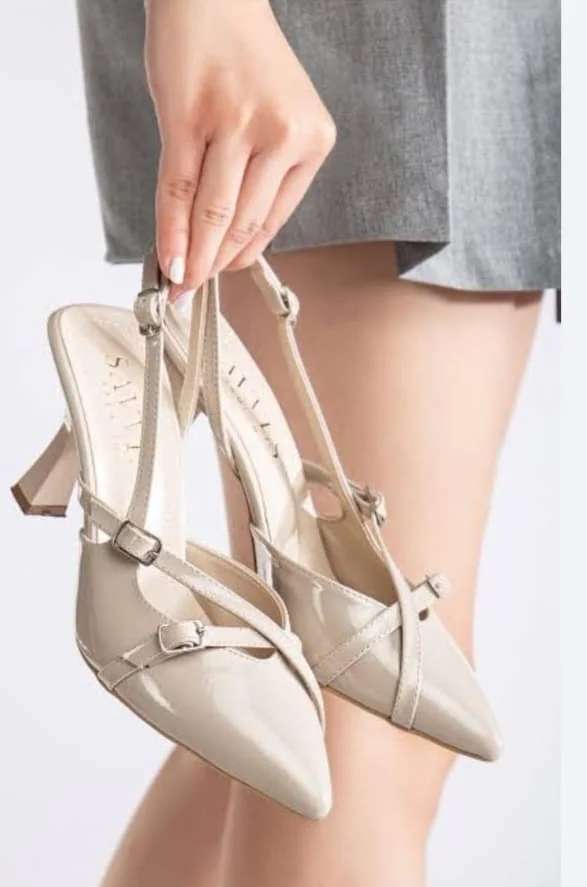 Tetti Bej Rugan Topuklu Ayakkabı