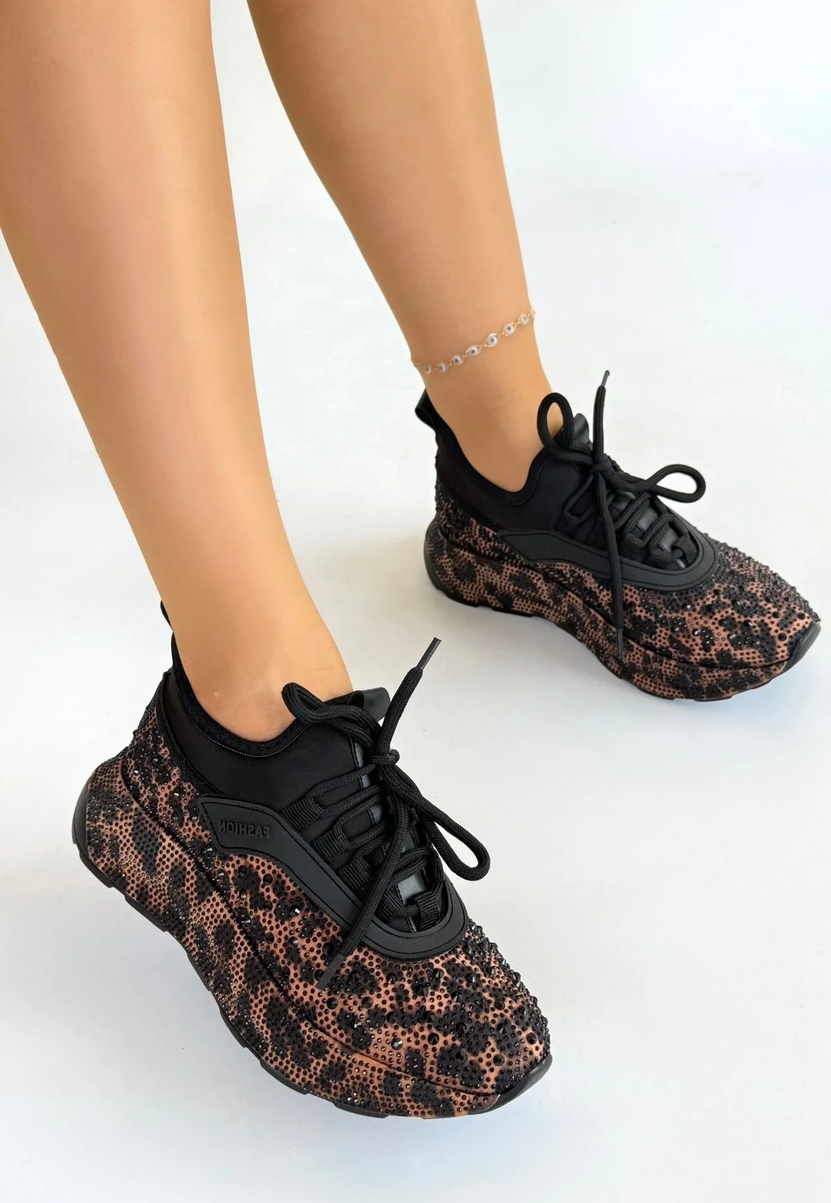 Rimay Kahverengi Leopar Boncuk İşlemeli Spor Ayakkabı