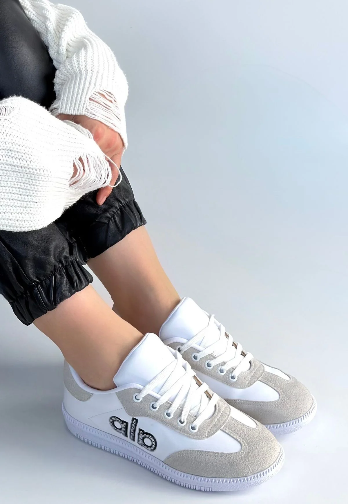 Lendo Beyaz Cilt Bağcıklı Spor Ayakkabı