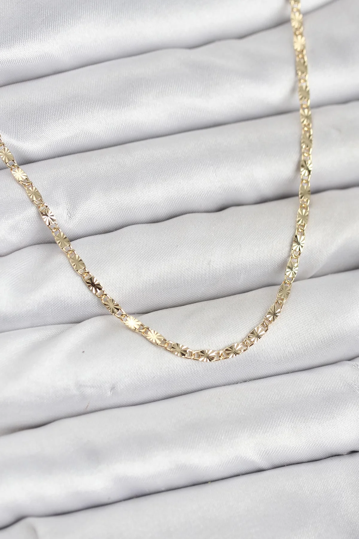 CM 14K Gold Renk Lazerli Zincir Model Kadın Kolye