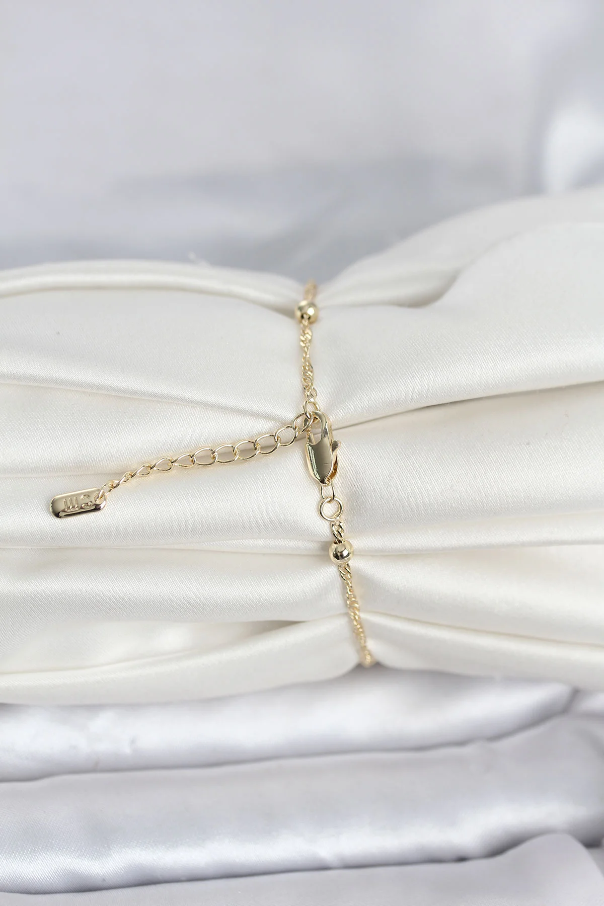 CM 14K Gold Renk Burgu Topçuk Model Kadın Bileklik