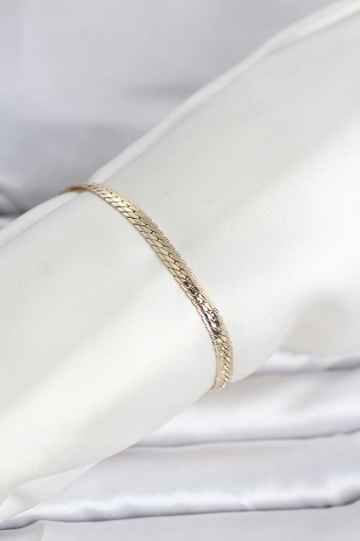 CM 14K Gold Renk Lazerli Yassı Zincir Model Kadın Bileklik