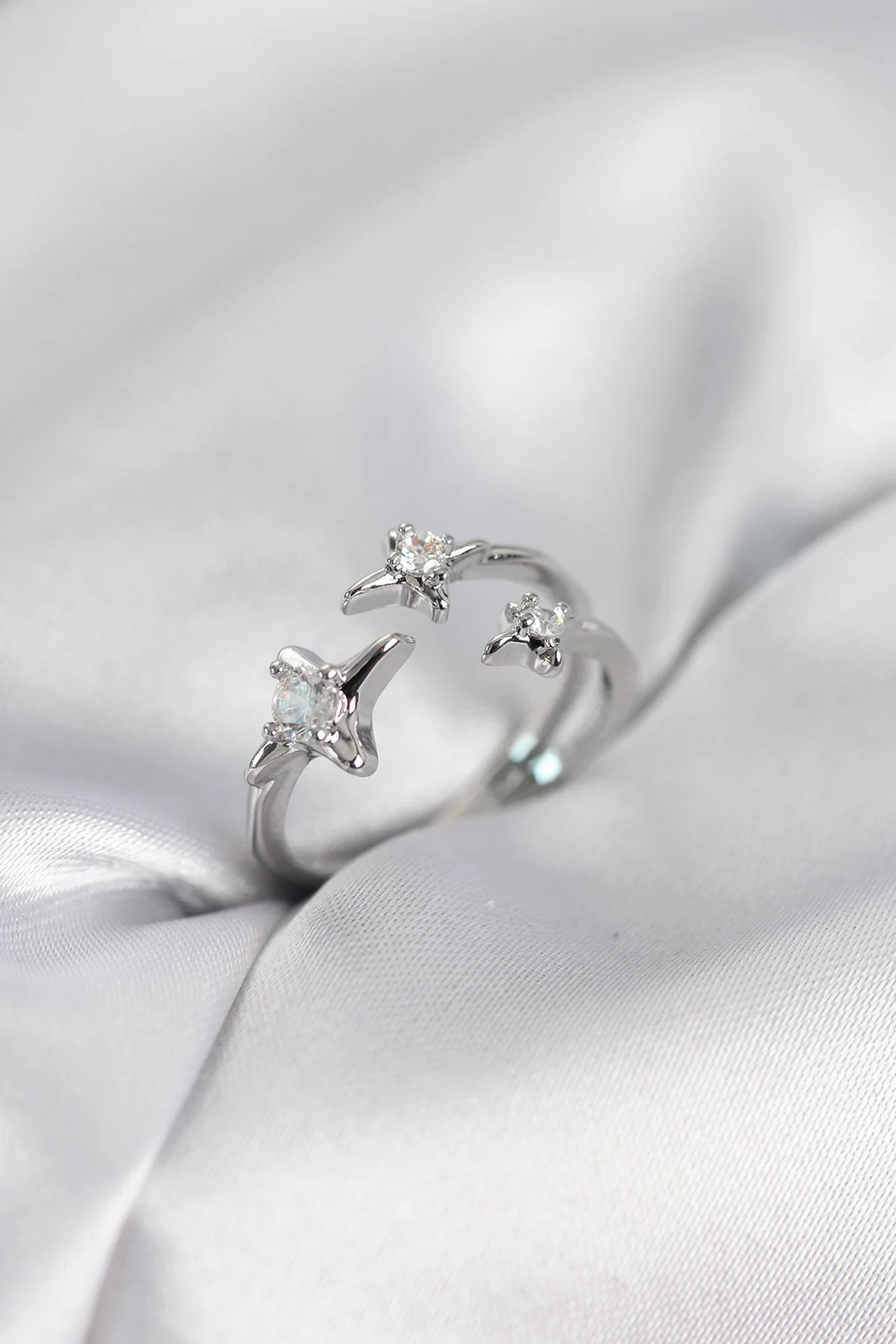 Minimal Kutup Yıldızı Model Gümüş Renk Kadın Yüzük