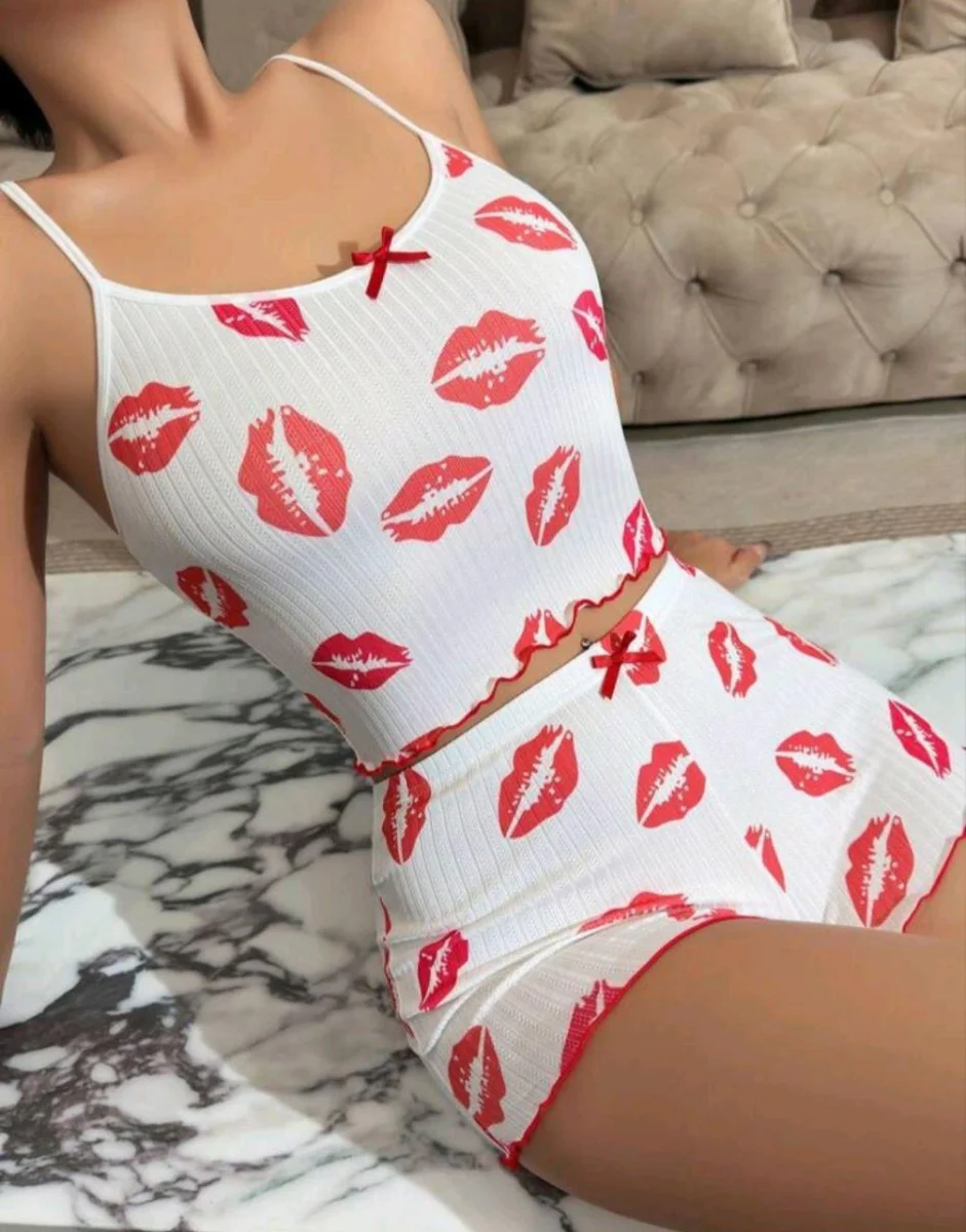 Kadın Beyaz Dudak Desenli Seksi Gecelik Takım 6642