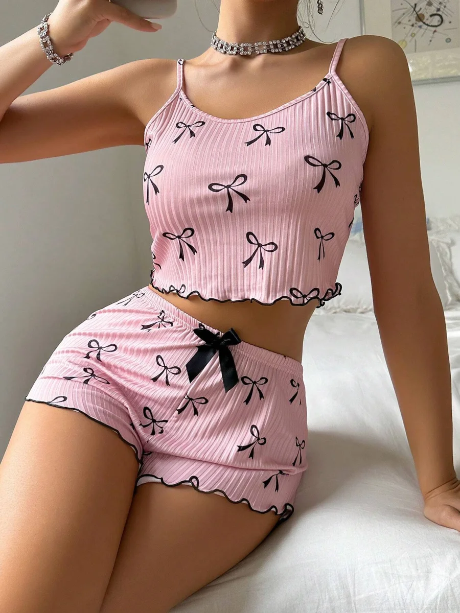 Pembe Fiyonklu Askılı Şortlu Kadın Pijama Takımı, Yumuşak Kumaş, Şık Detaylar,yazlık Kadın Pijama