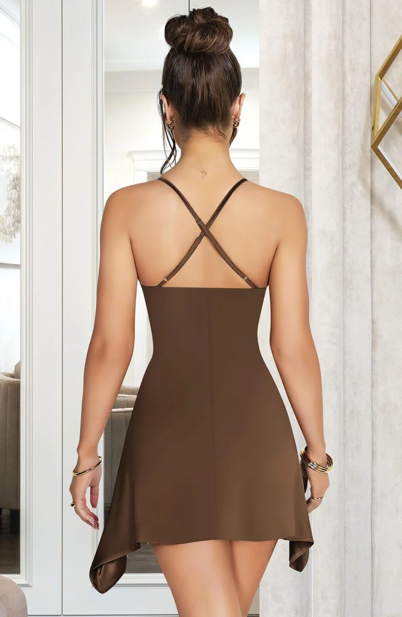 Özel Tasarım İnce Askılı Göğüs Dekolteli Kahverengi Mini Saten Gecelik