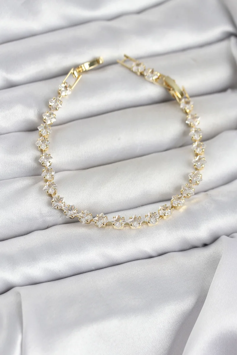 Kare Zirkon Taşlı Gold Renk Pirinç Su Yolu Kadın Bileklik