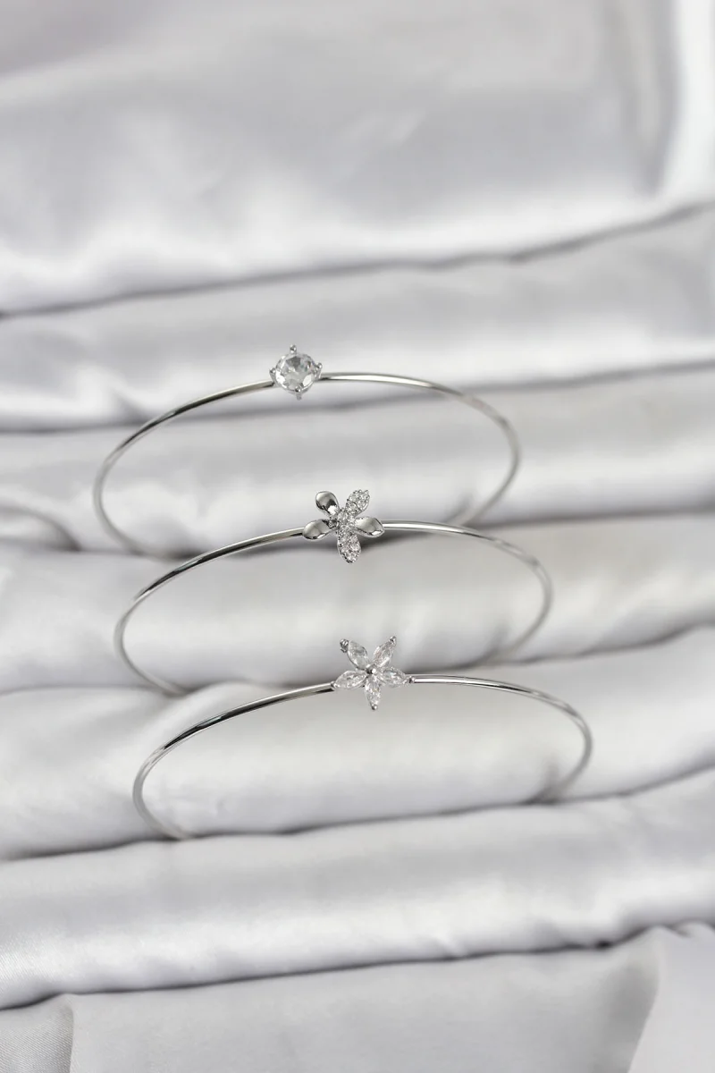 Gümüş Renk Zirkon Taşlı Pirinç 3'lü Kadın Bileklik Kombini