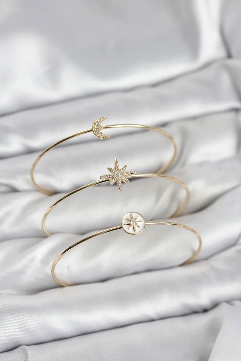 Gold Renk Zirkon Taşlı Kutup Yıldızı Model 3'lü Kadın Bileklik Kombini