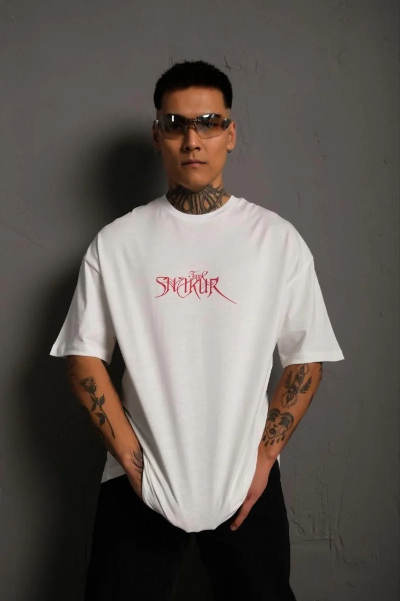 Orijinal :   Oversize Tişört –  Bisiklet Yaka, Ön  Arka Baskılı, Streetwear Tarzı -