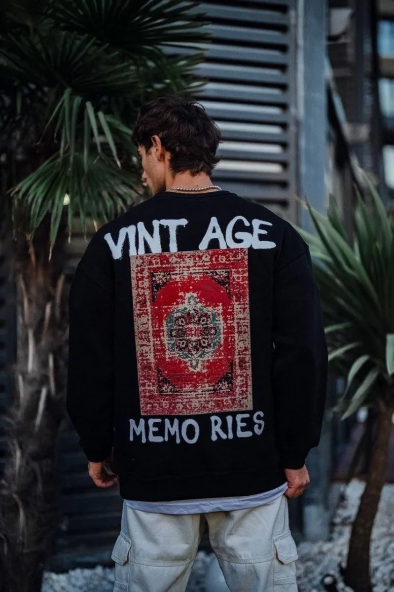 Oversize Bisiklet Yaka Üç İplik Baskılı SweatShirt - Siyah -