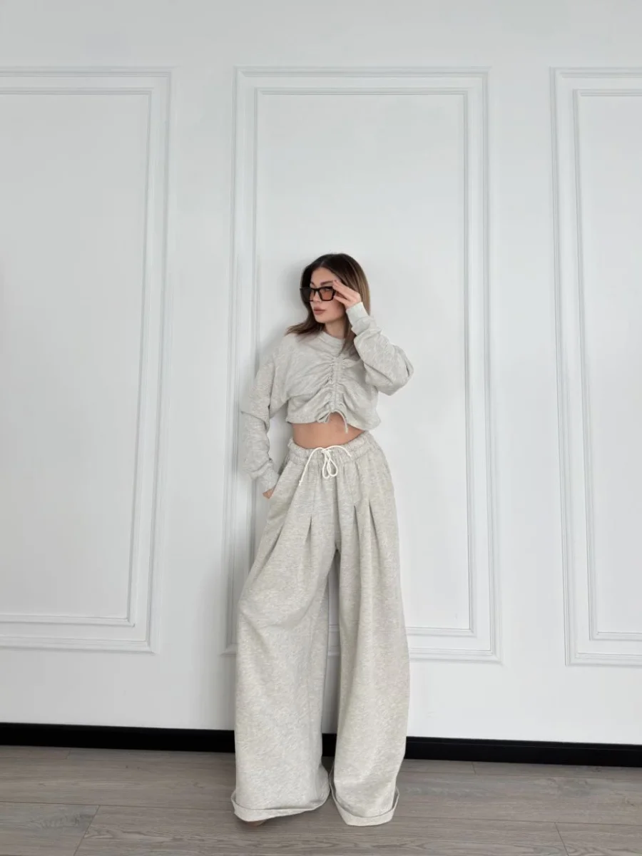 Uzun Kollu Önü İp Büzgülü Crop ve Pantolon İkili Takım - Gri -