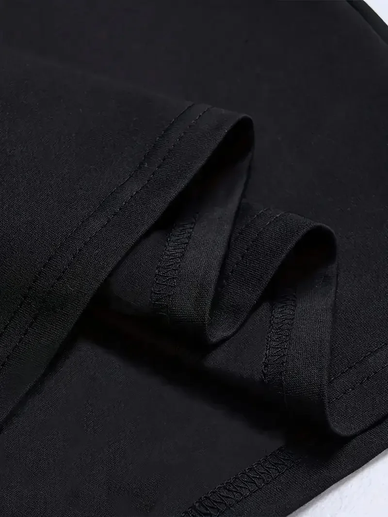 Ben Şişman Değilim Tanrı Bana Hava Yastığı Verdi Çünkü Ben Değerliyim Tişörtü - Siyah -