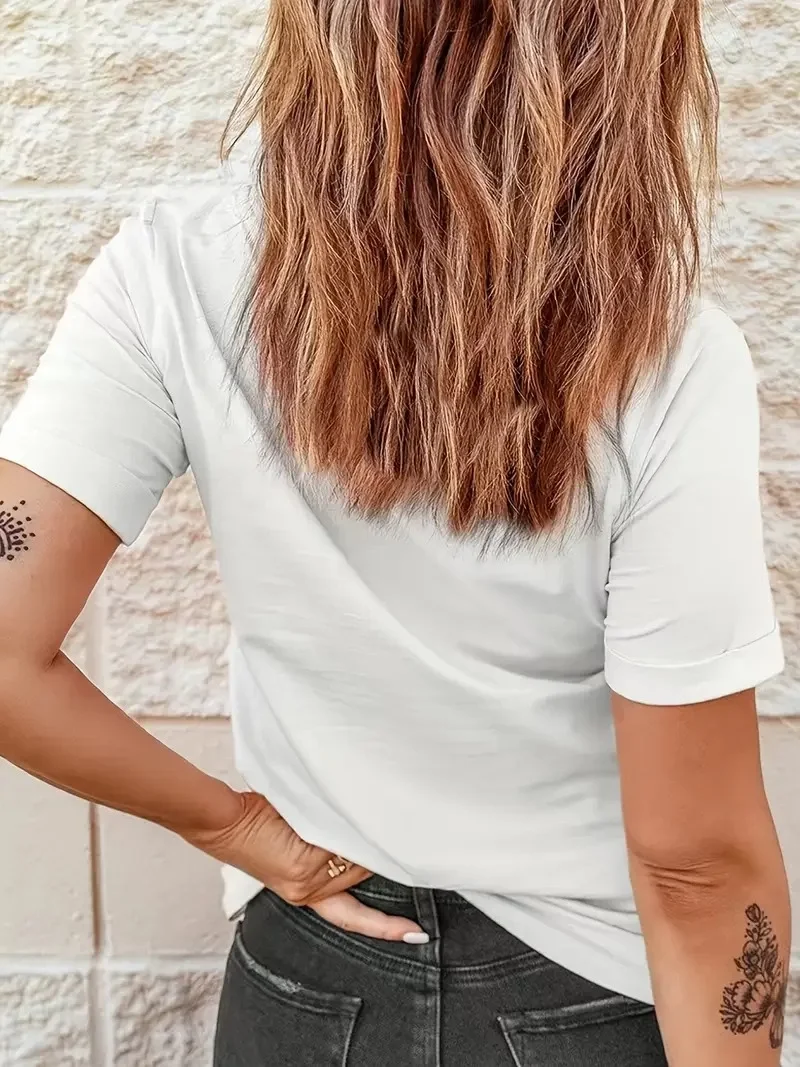 lar için Şık Leopar Kalp Baskılı Günlük Tişört  Beyaz -