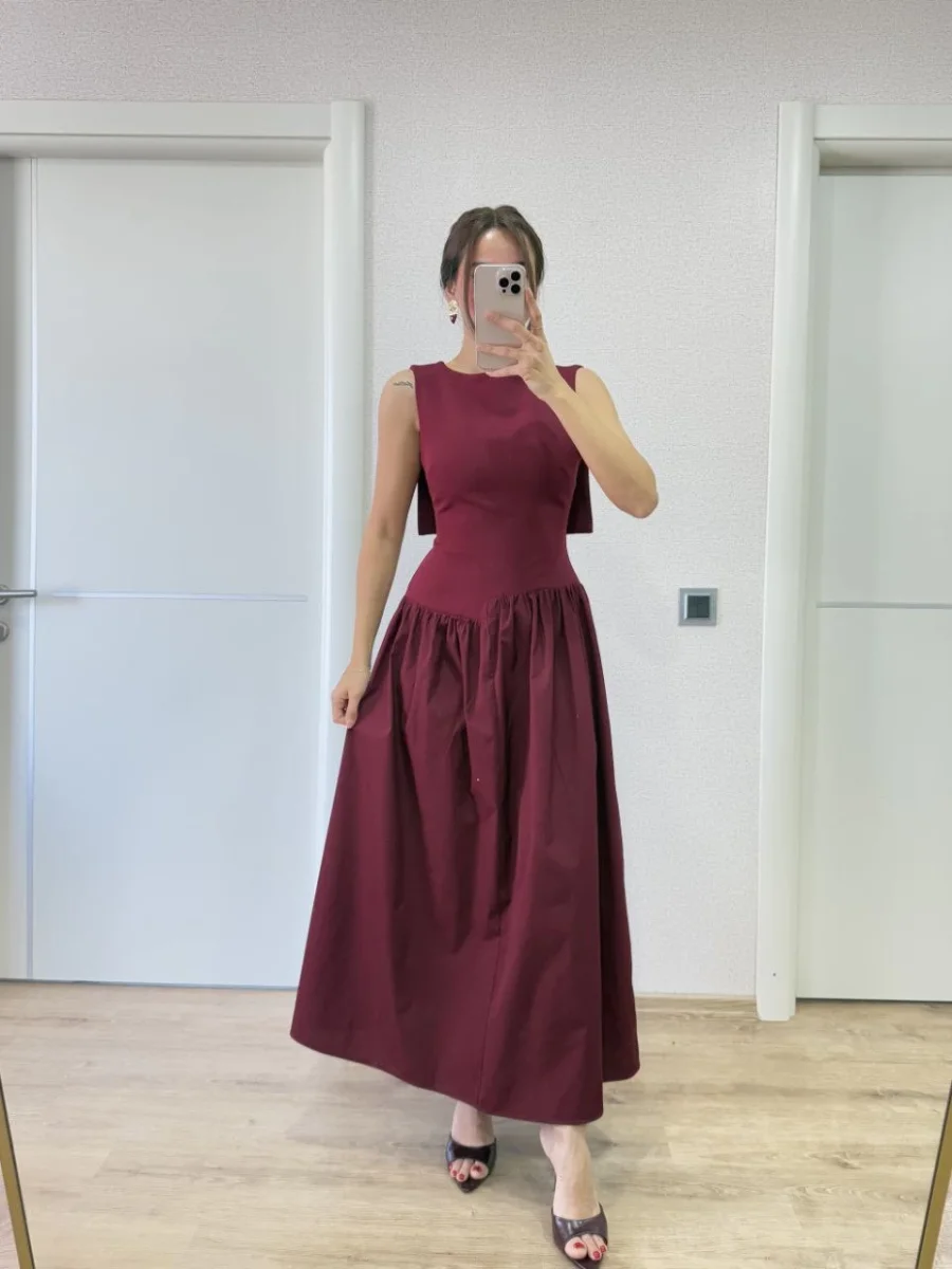 Krep Arkası Kanat Arka Ön Pens Detaylı Uzun   Elbise - Bordo -