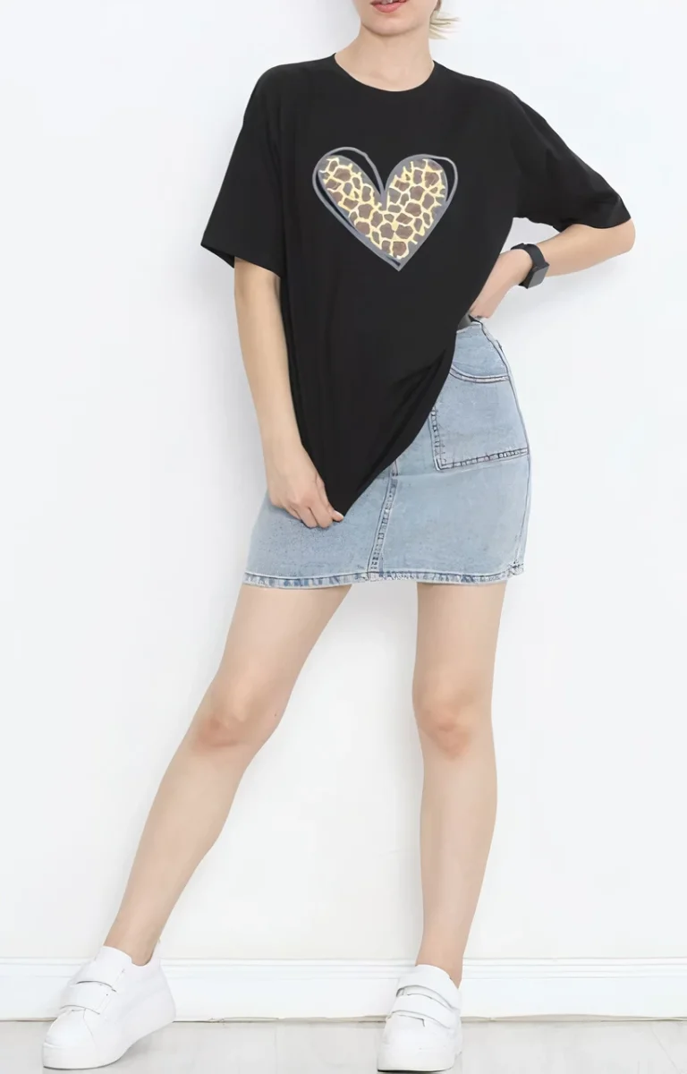 Sevgililer Günü İçin Özel Tasarım Leopar Kalp Baskılı T-shirt - Siyah -