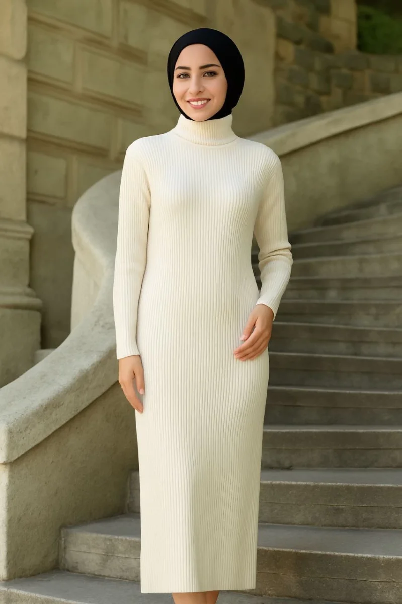 Tesettür Triko Elbise  - Beyaz -