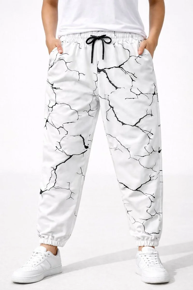 Kadın Dijital Baskılı Eşofman Altı Kışlık Üç İplik Şardonlu Kumaş Lastikli Paça, Cepli, Rahat Kalıp - Beyaz