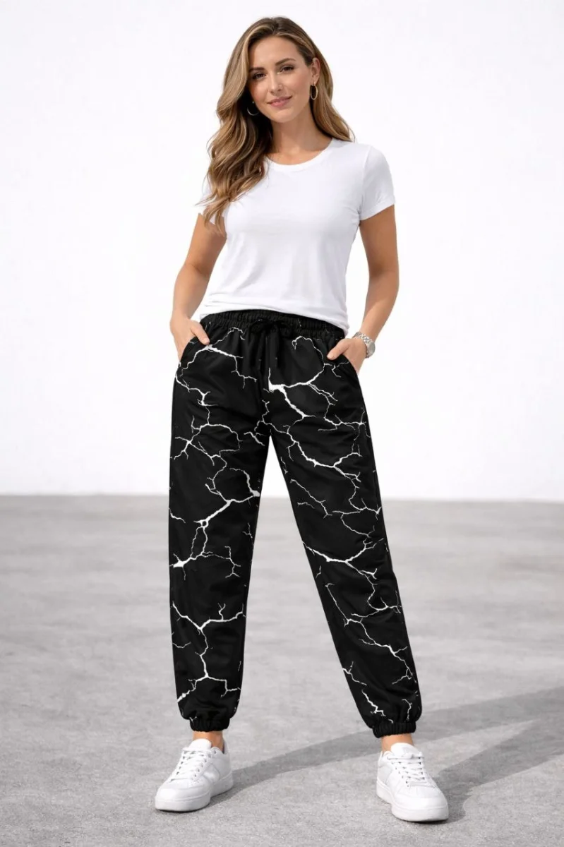 Kadın Dijital Baskılı Eşofman Altı Kışlık Üç İplik Şardonlu Kumaş Lastikli Paça, Cepli, Rahat Kalıp - Siyah