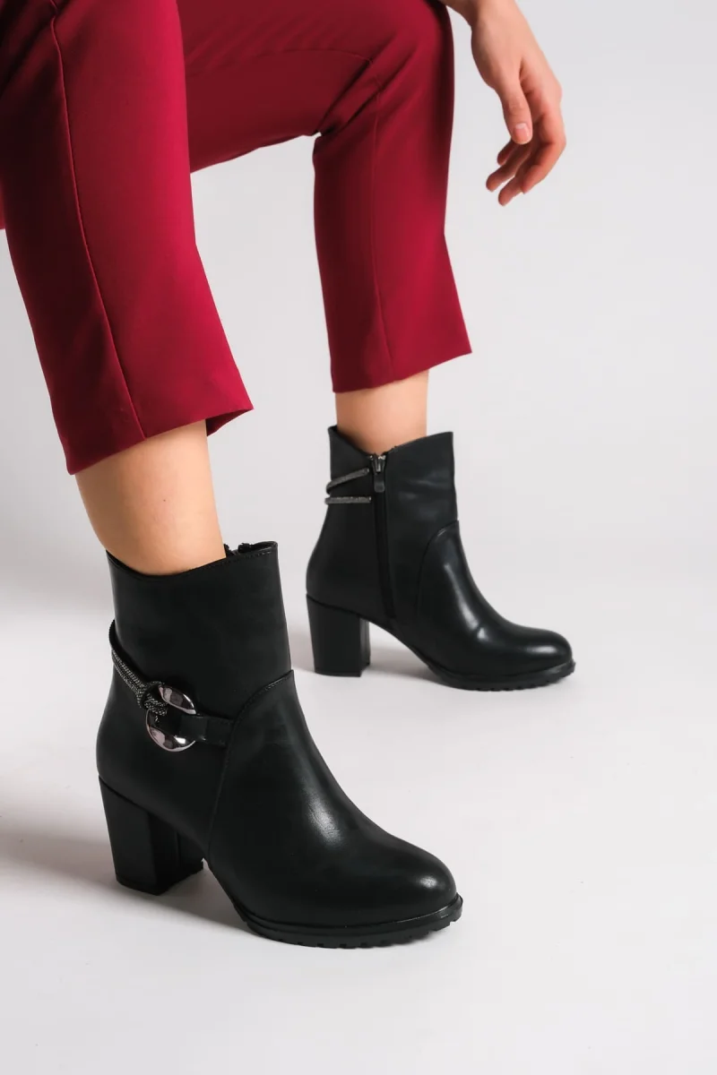 EDNA Fermuarlı Ortopedik Taban Taşlı Topuklu Kadın Bot CST - Siyah
