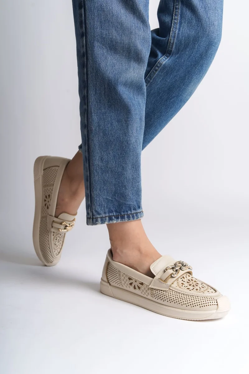 LAYLA Bağcıksız Ortopedik Rahat Taban Çiçek Desenli Kadın Babet Ayakkabı CKT - Krem