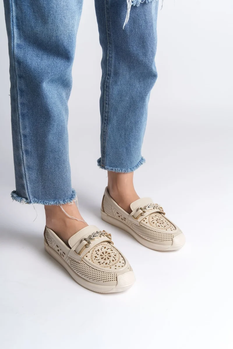 LILY Bağcıksız Ortopedik Rahat Taban Çiçek Desenli Kadın Babet Ayakkabı CKT - Krem