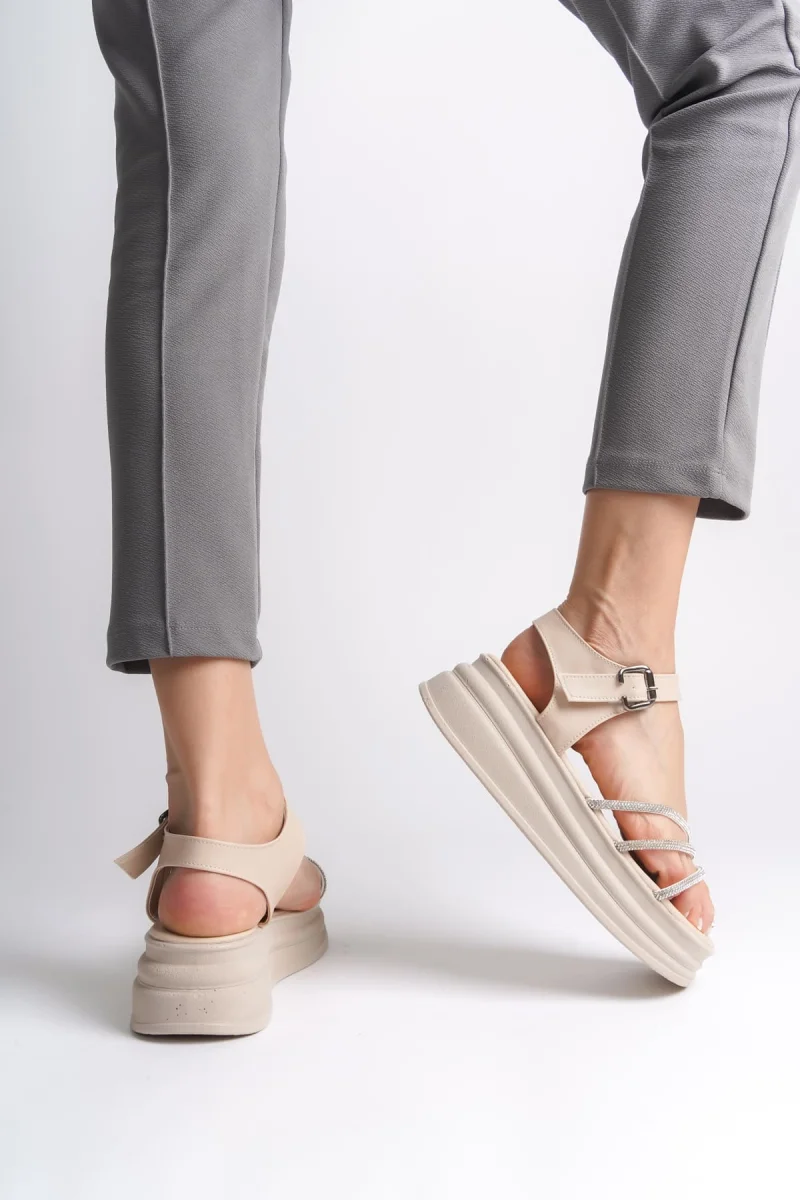 EVA Kalın Tokalı Taşlı Şeritli Ortopedik Taban Kadın Sandalet  CKT - Krem