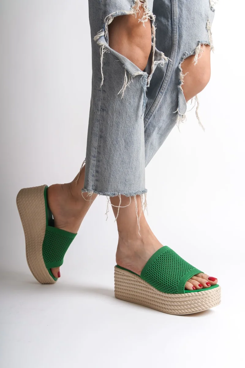 MARLA Dolgu Topuklu Ortopedik Taban Hasır Görünümlü Triko Kadın Terlik  TKT - Yeşil