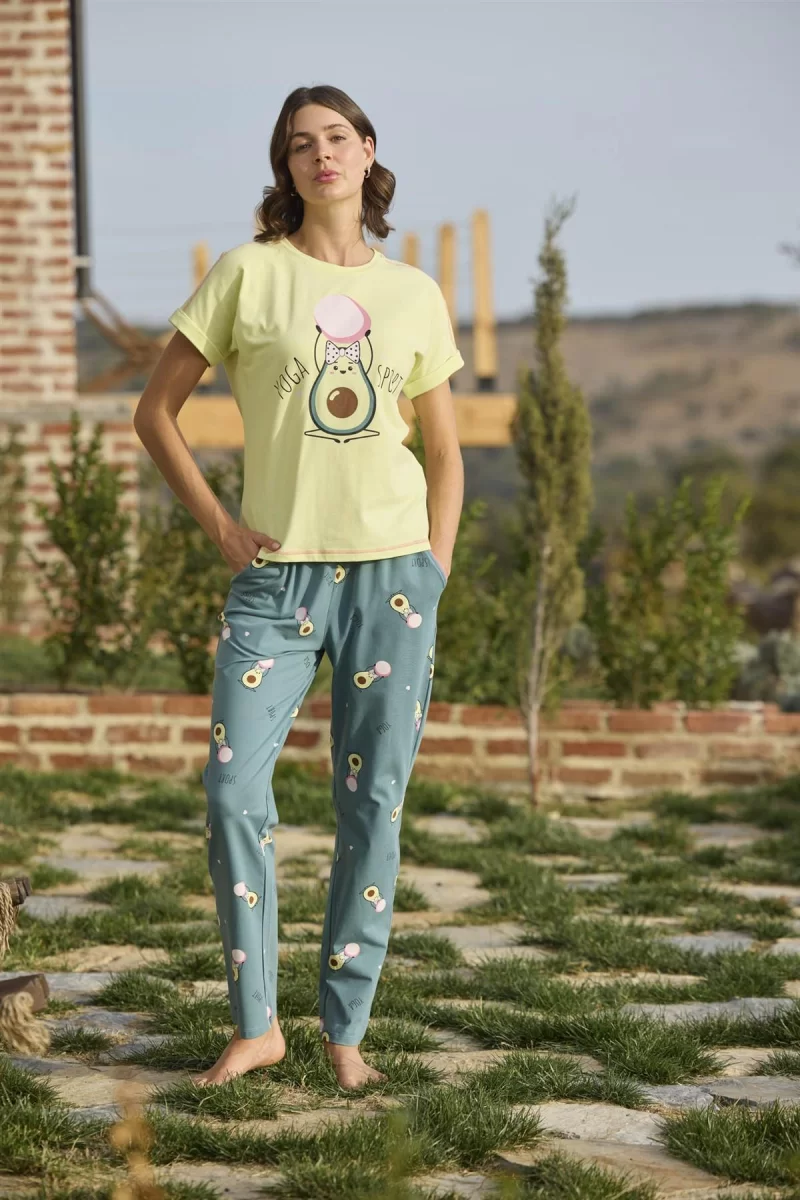 Desenli Ve Baskılı "yoga Sport" Pijama Takımı