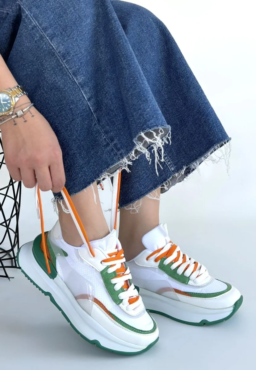 Aleh Beyaz Cilt Yeşil Detaylı Çift Bağcıklı Spor Ayakkabı