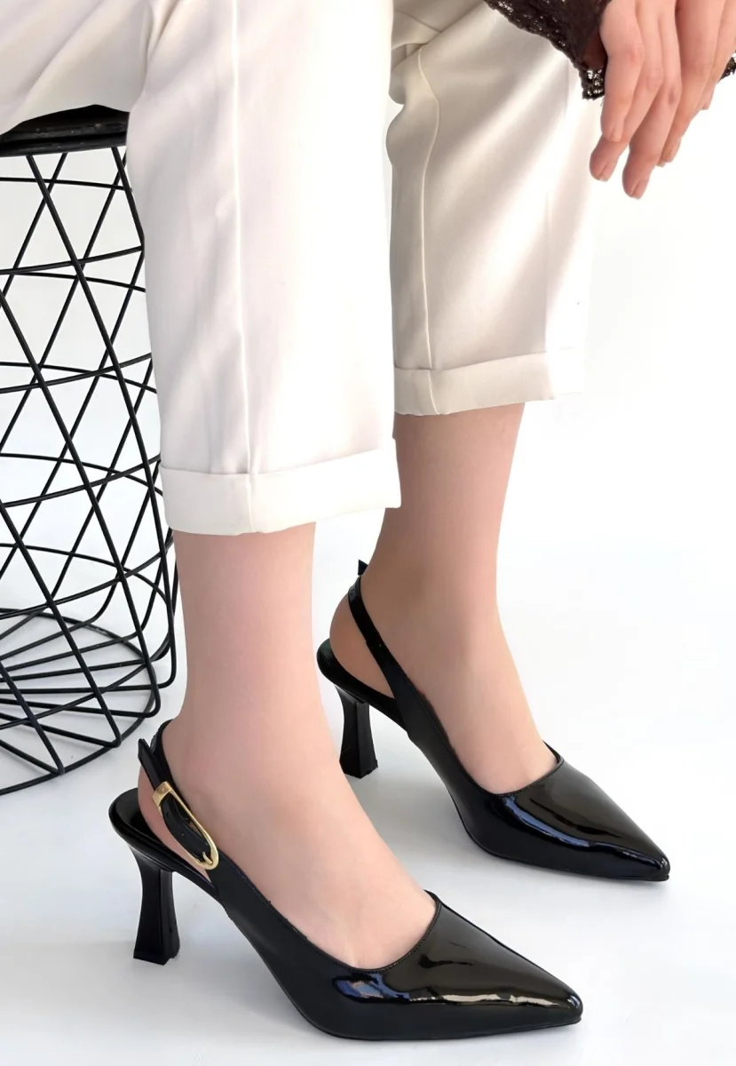 Hies Siyah Rugan Topuklu Ayakkabı