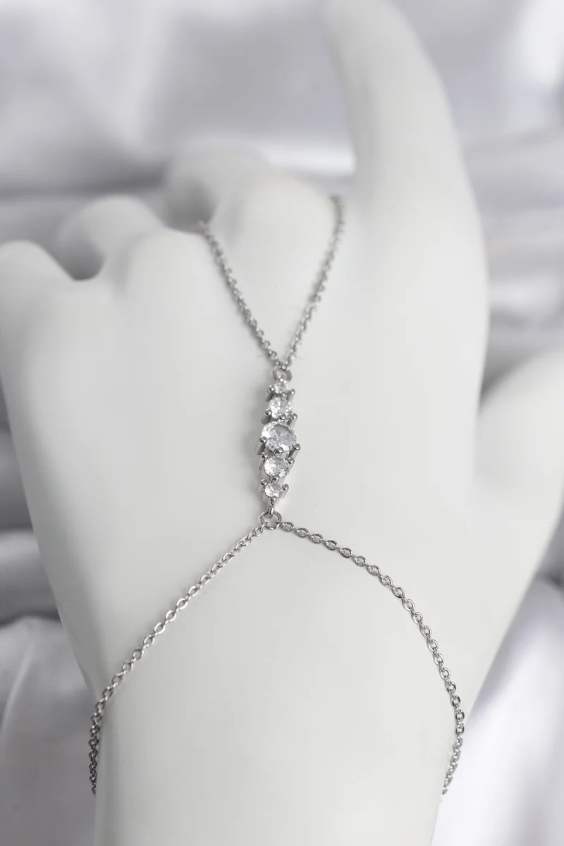 Pirinç Gümüş Renk Zirkon Taşlı Kadın Şahmeran