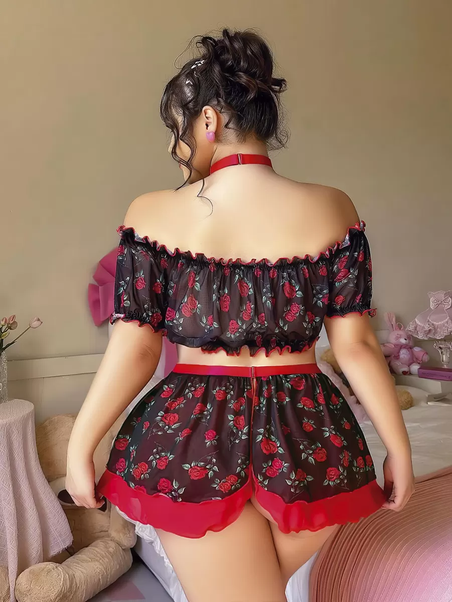 Büyük Beden Siyah Üstüne Gül Desenli Fantezi Etekli Büstiyer Takımı