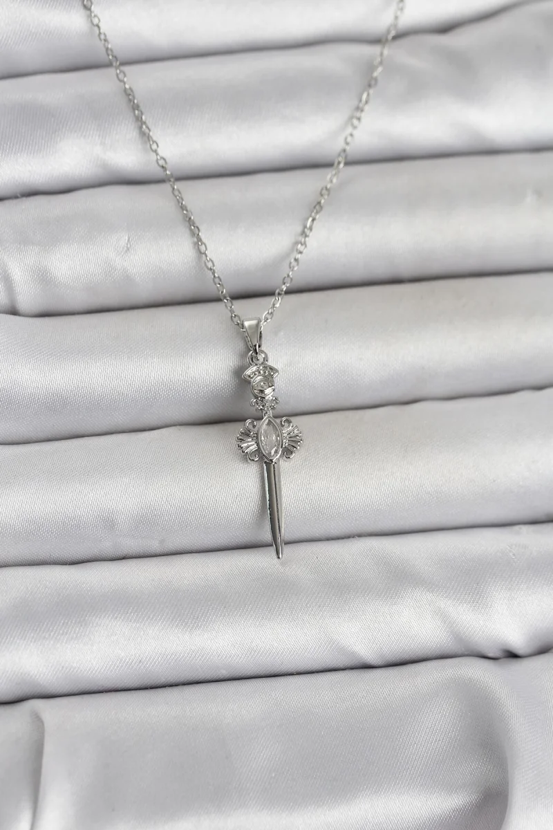 316L Çelik Zincir Gümüş Renk Kılıç Model Kadın Kolye